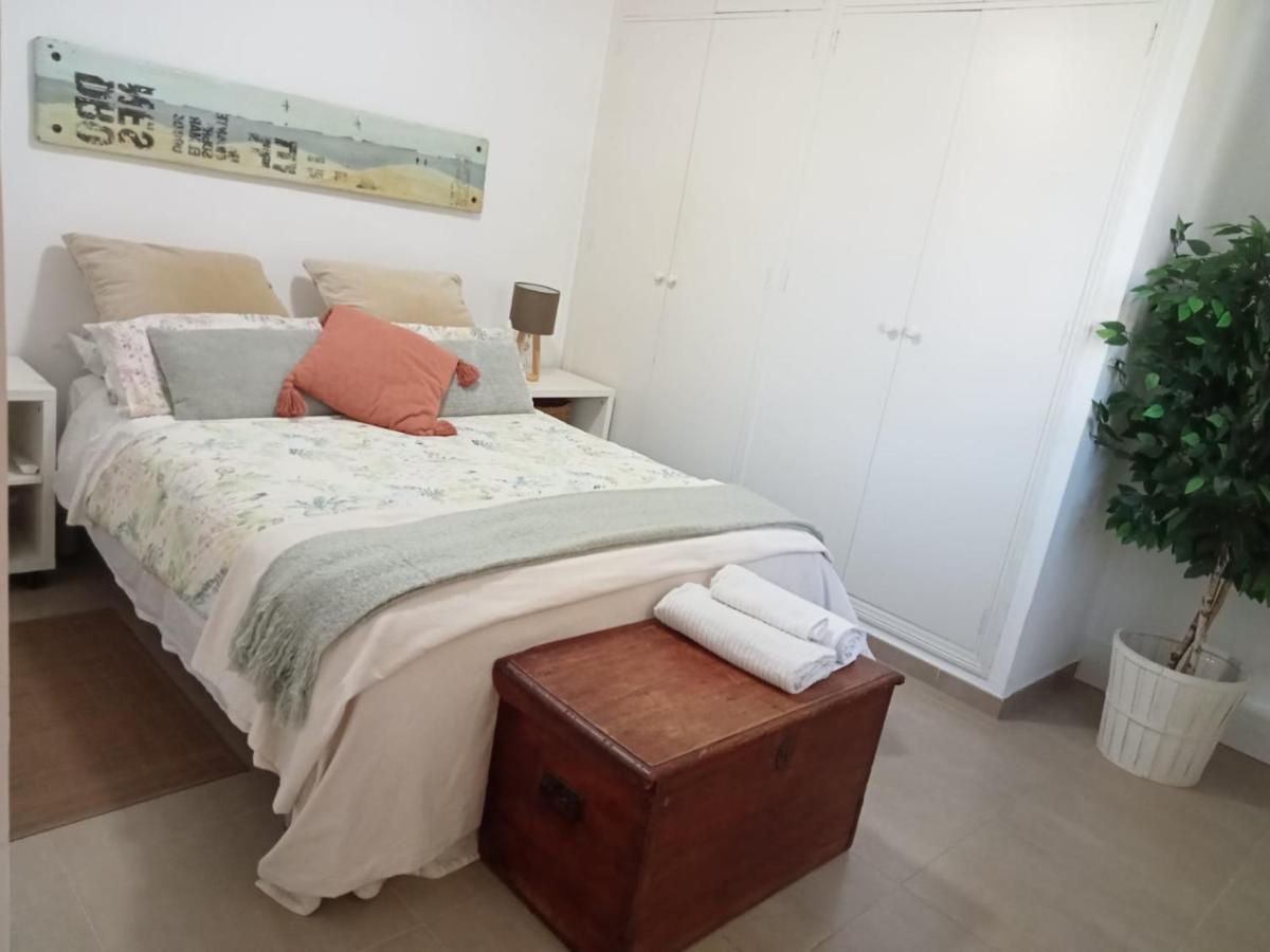 Dormir Entre Limones, Casa De Invitados En Vivienda Familiar Dos Hermanas Ngoại thất bức ảnh