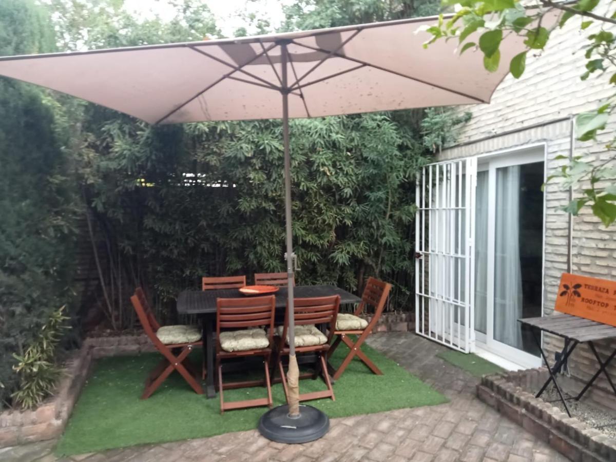 Dormir Entre Limones, Casa De Invitados En Vivienda Familiar Dos Hermanas Ngoại thất bức ảnh